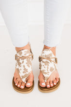 Load image into Gallery viewer, Very G Angelika Sandal in Tan Cow