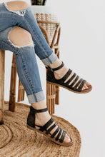 Load image into Gallery viewer, Very G Commodus Sandal in Black